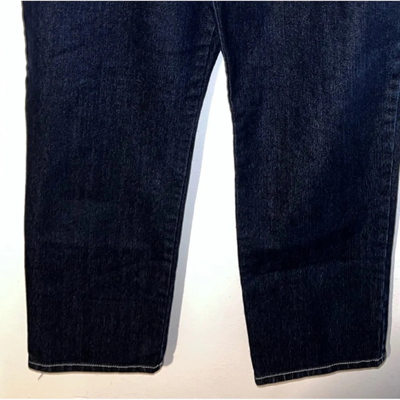 Gloria Vanderbilt, 14P Amanda, black dark wash, high-rise, straight leg - Picture 5 of 6